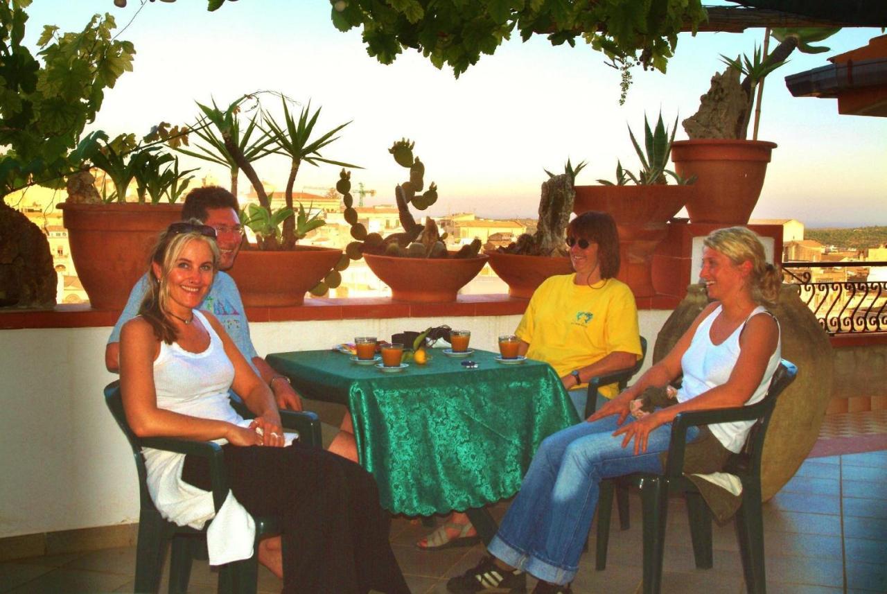 Villa Ambra B&B Noto Exteriör bild
